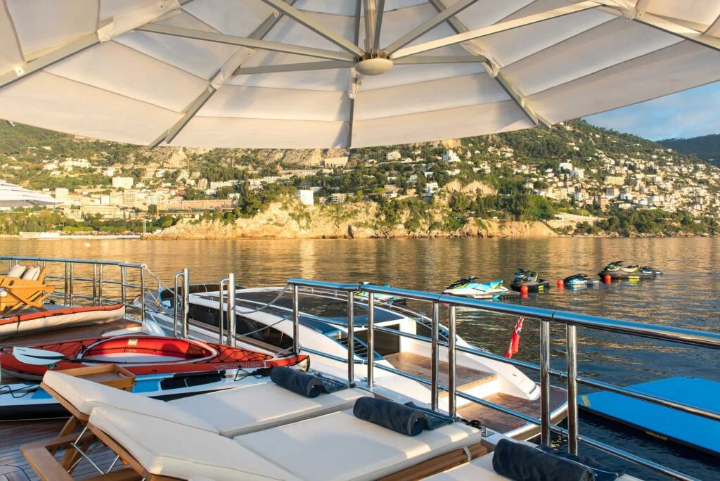 Yachta in Monaco helping clients with buying and selling their yachts.