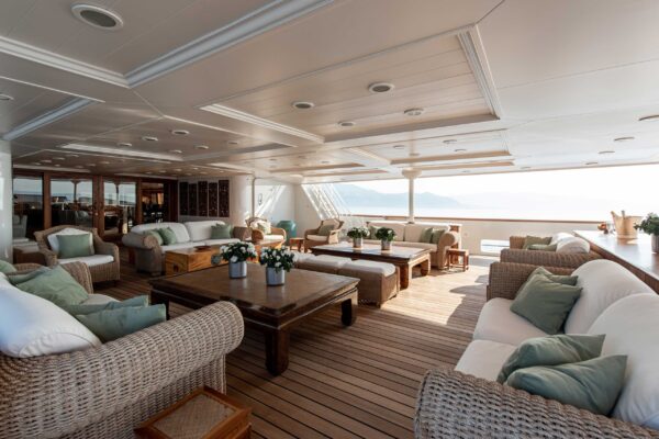 Bleu de Nimes Yacht for Sale